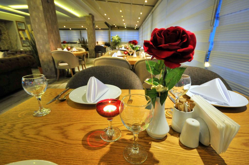 Golden Deluxe Hotel 아다나 외부 사진