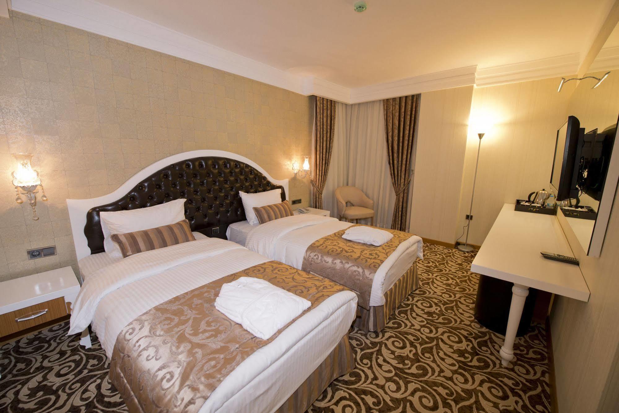Golden Deluxe Hotel 아다나 외부 사진