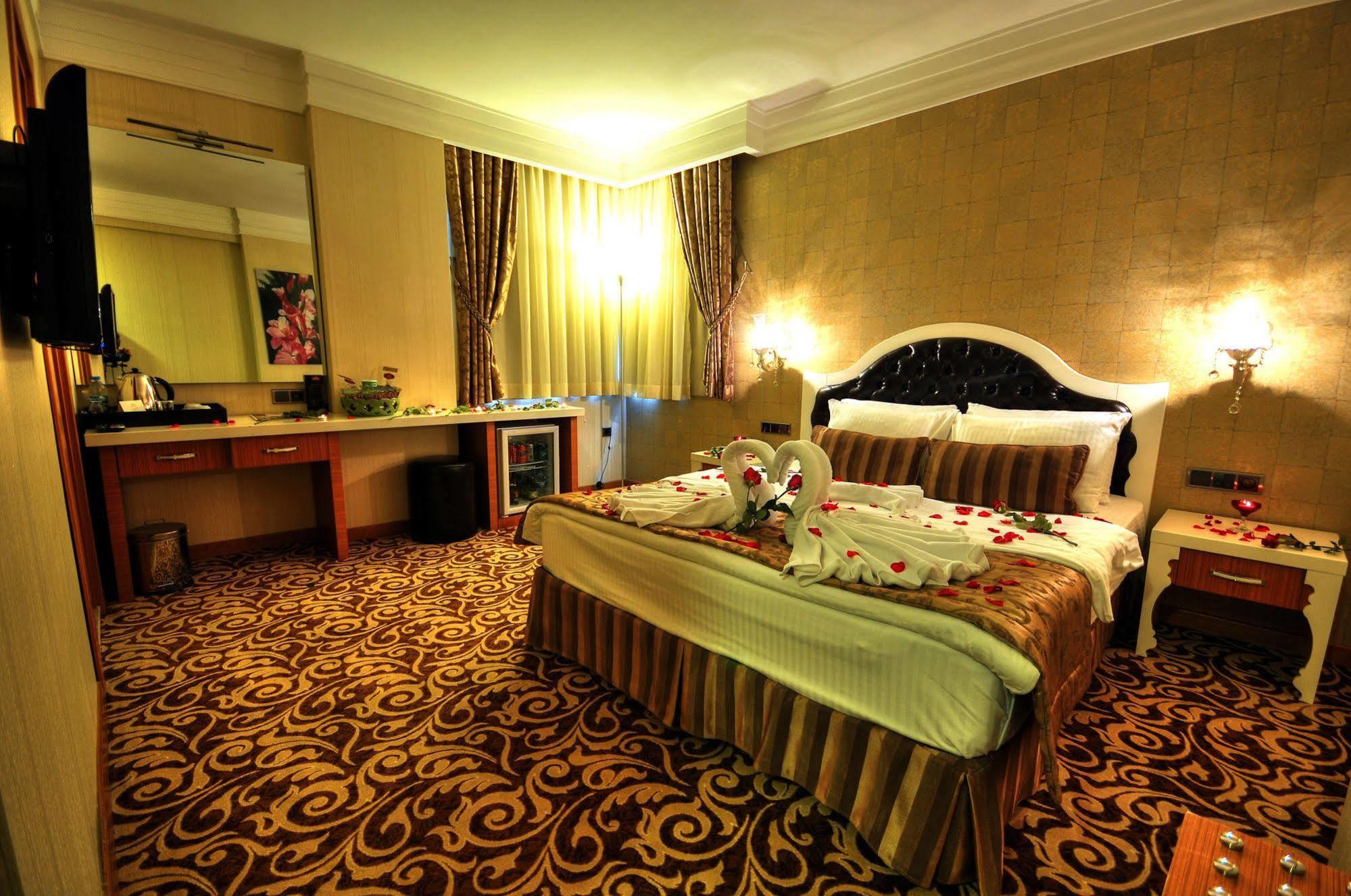 Golden Deluxe Hotel 아다나 외부 사진
